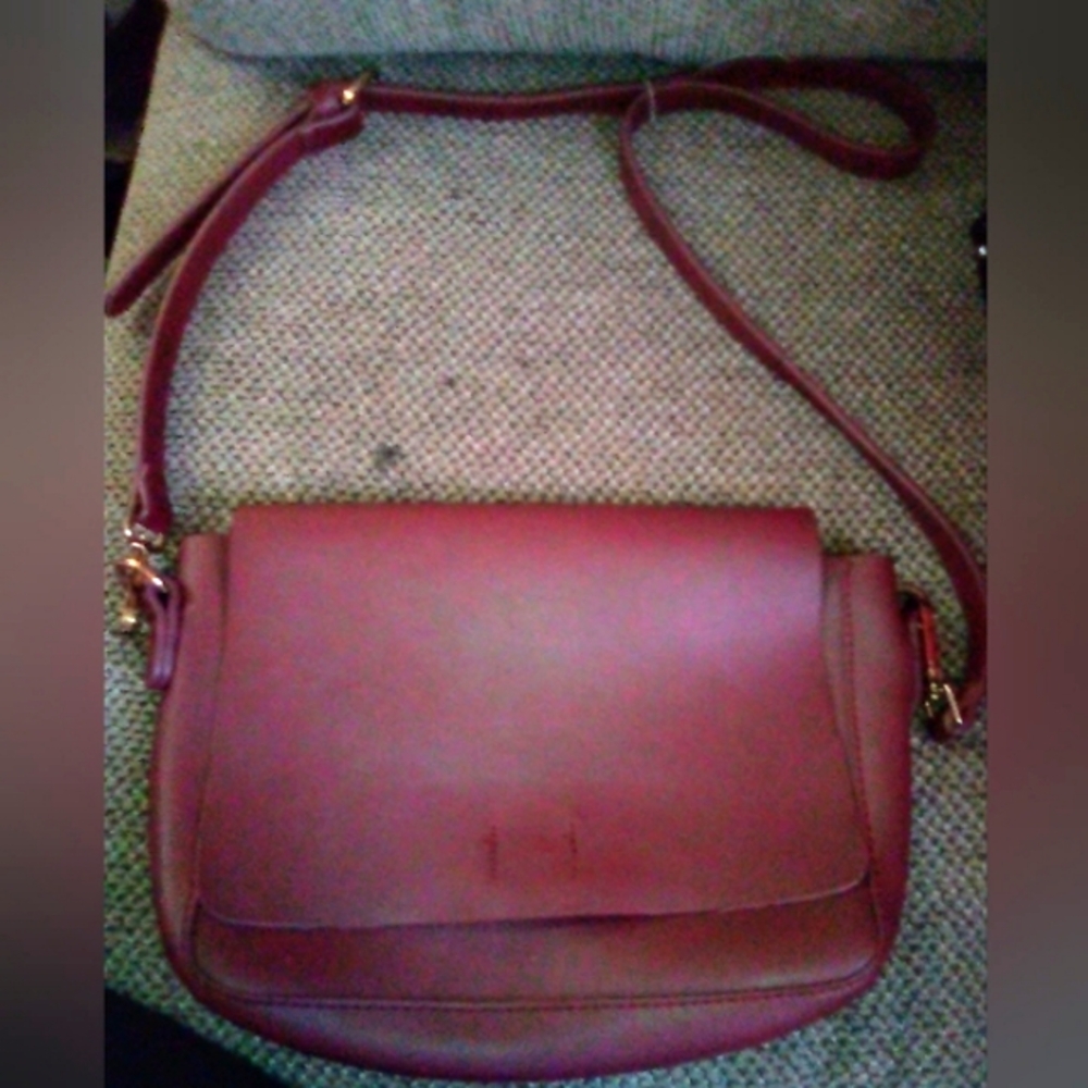 Shiraleah crossbody bag... 2 For $13